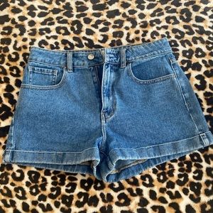 Young women’s shorts